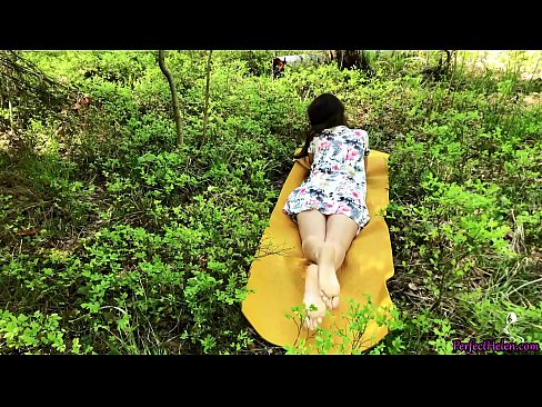 ❤️ Stranger on Tinder Masturbates My Pussy and Fucks Passionately in the woods (En främling på Tinder onanerar min fitta och knullar passionerat i skogen) ❤️❌ Kvalitets sex at us ️❤