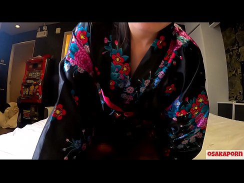 ❤️ Ung cosplay tjej älskar sex till orgasm med en spruta i en hästskötare och en avsugning. Asiatisk tjej med hårig fitta och vackra bröst i traditionell japansk dräkt i amatörvideo som visar onani med knullleksaker. Sakura 3 OSAKAPORN. ❤️❌ Kvalitets sex at us ️❤