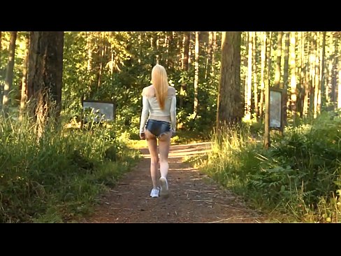 ❤️ Vacker kvinna rör sig långsamt, inte nakenvideo ❤️❌ Kvalitets sex at us ️❤